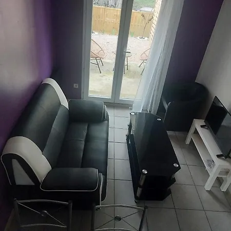 Pavillon - T2 Duplex Avec Terrasse Et Parking Montagnat